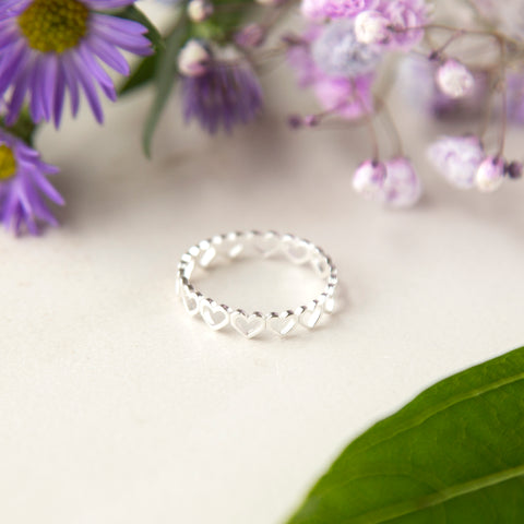 Hearts Around Ring (Silver)