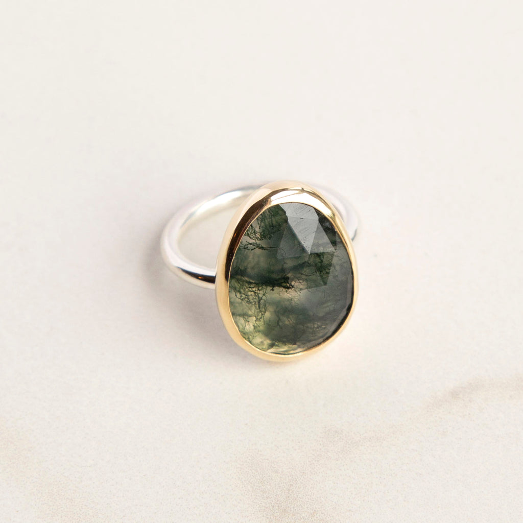 Moss Agate Ring 18k Gold Bezel